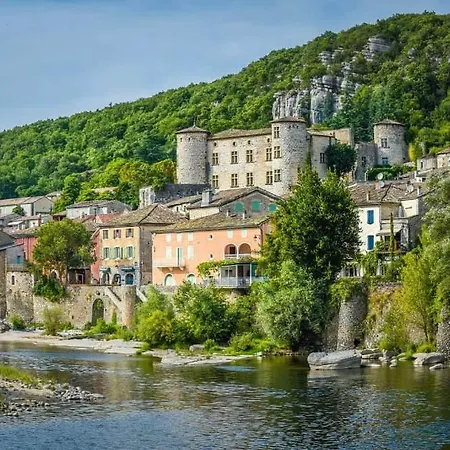 Climatisé Dans Le Centre Historique D *