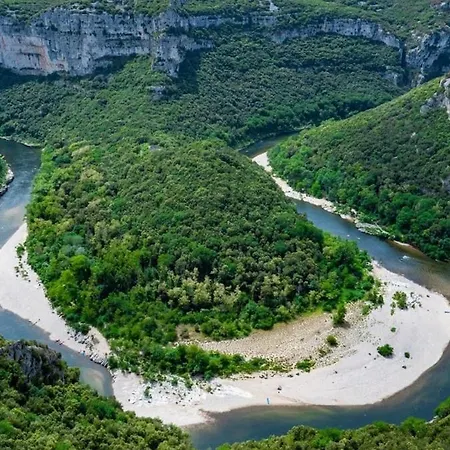 Climatisé Dans Le Centre Historique D Aubenas